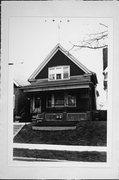 521 E RUSSELL AVE, a Front Gabled house, built in Milwaukee, Wisconsin in 1911.