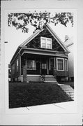533 E RUSSELL AVE, a Front Gabled house, built in Milwaukee, Wisconsin in 1912.