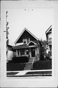 615 E RUSSELL AVE, a Front Gabled house, built in Milwaukee, Wisconsin in 1909.