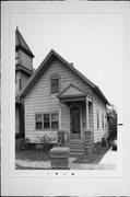 414 W SCOTT ST, a Front Gabled house, built in Milwaukee, Wisconsin in .