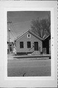 616 W SCOTT ST, a Front Gabled house, built in Milwaukee, Wisconsin in .