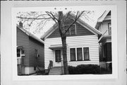 1234 W SCOTT ST, a Front Gabled house, built in Milwaukee, Wisconsin in .
