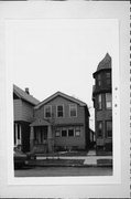 1429 W SCOTT ST, a Front Gabled house, built in Milwaukee, Wisconsin in .