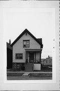 1521 W SCOTT ST, a Cross Gabled house, built in Milwaukee, Wisconsin in .