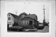1565 W SCOTT ST, a Bungalow house, built in Milwaukee, Wisconsin in .