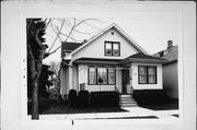 1438 E SEELY ST, a Front Gabled house, built in Milwaukee, Wisconsin in 1923.