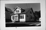 2626 S SHORE DR, a Bungalow house, built in Milwaukee, Wisconsin in 1920.