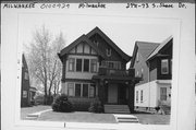 2771-73 S SHORE DR, a Arts and Crafts duplex, built in Milwaukee, Wisconsin in 1916.