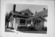 2965 S SHORE DR, a Bungalow house, built in Milwaukee, Wisconsin in 1921.