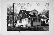 3073 S SHORE DR, a Bungalow house, built in Milwaukee, Wisconsin in 1917.