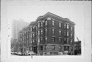 803-811 E STATE ST, a Neoclassical/Beaux Arts apartment/condominium, built in Milwaukee, Wisconsin in 1903.