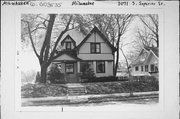 3071 S SUPERIOR ST, a Arts and Crafts duplex, built in Milwaukee, Wisconsin in 1911.