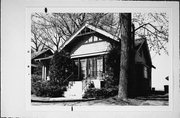 3078 S SUPERIOR ST, a Bungalow house, built in Milwaukee, Wisconsin in 1916.
