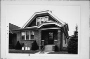 2735 S TAYLOR AVE, a Bungalow house, built in Milwaukee, Wisconsin in 1924.