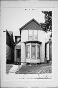 225 W WALKER ST, a Gabled Ell house, built in Milwaukee, Wisconsin in .