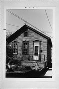 924A W WALKER ST, a Front Gabled house, built in Milwaukee, Wisconsin in .