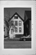 1208 W WALKER ST, a Front Gabled house, built in Milwaukee, Wisconsin in .