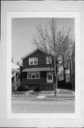 1586 N WARREN, a Front Gabled house, built in Milwaukee, Wisconsin in .