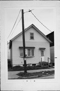 109 E WASHINGTON ST, a Front Gabled house, built in Milwaukee, Wisconsin in 1946.