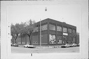 133-35 E WASHINGTON ST, a Astylistic Utilitarian Building industrial building, built in Milwaukee, Wisconsin in 1929.