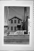 816 W WASHINGTON ST, a Front Gabled house, built in Milwaukee, Wisconsin in 1860.
