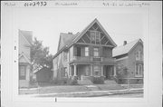 919-21 W WASHINGTON ST, a Colonial Revival/Georgian Revival duplex, built in Milwaukee, Wisconsin in 1890.