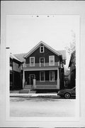 933 W WASHINGTON ST, a Cross Gabled house, built in Milwaukee, Wisconsin in .