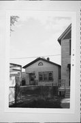 1235A W WASHINGTON ST, a Front Gabled house, built in Milwaukee, Wisconsin in .