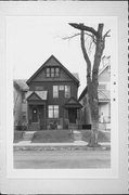 1330-32 W WASHINGTON ST, a Front Gabled house, built in Milwaukee, Wisconsin in .