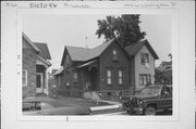 1414 W WASHINGTON ST, a Gabled Ell house, built in Milwaukee, Wisconsin in 1883.