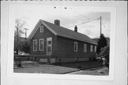 1433A W WASHINGTON ST, a Front Gabled house, built in Milwaukee, Wisconsin in .