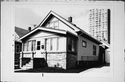 2538 S WENTWORTH AVE, a Bungalow house, built in Milwaukee, Wisconsin in 1925.