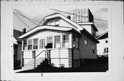 2544 S WENTWORTH AVE, a Bungalow house, built in Milwaukee, Wisconsin in 1925.
