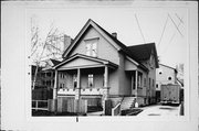 2578 S WENTWORTH AVE, a Front Gabled house, built in Milwaukee, Wisconsin in 1890.
