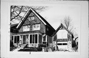 2628 S WENTWORTH AVE, a Front Gabled house, built in Milwaukee, Wisconsin in 1910.