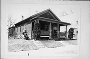 2633 S WENTWORTH AVE, a Front Gabled house, built in Milwaukee, Wisconsin in .