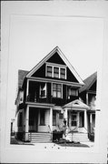 2815-17 S WENTWORTH AVE, a Front Gabled duplex, built in Milwaukee, Wisconsin in 1906.