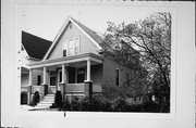2867-67A S WENTWORTH AVE, a Front Gabled duplex, built in Milwaukee, Wisconsin in 1910.