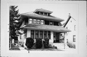 2881-83 S WENTWORTH AVE, a American Foursquare duplex, built in Milwaukee, Wisconsin in 1923.