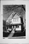 2888-90 S WENTWORTH AVE, a Front Gabled duplex, built in Milwaukee, Wisconsin in 1898.