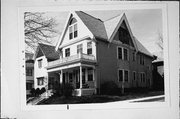 2894-96 S WENTWORTH AVE, a Front Gabled duplex, built in Milwaukee, Wisconsin in .