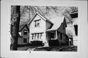2938 S WENTWORTH AVE, a Gabled Ell house, built in Milwaukee, Wisconsin in .