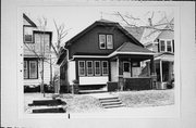 2945 S WENTWORTH AVE, a Bungalow house, built in Milwaukee, Wisconsin in 1927.