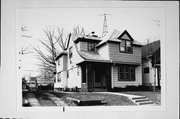2949 S WENTWORTH AVE, a Side Gabled house, built in Milwaukee, Wisconsin in .