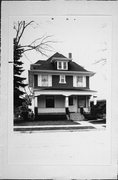 2995 S WENTWORTH AVE, a Craftsman house, built in Milwaukee, Wisconsin in 1911.