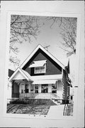 3018 S WENTWORTH AVE, a Front Gabled house, built in Milwaukee, Wisconsin in 1911.