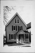 3073 S WENTWORTH AVE, a Front Gabled house, built in Milwaukee, Wisconsin in 1906.