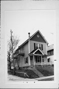 2257 S WINCHESTER ST, a Front Gabled duplex, built in Milwaukee, Wisconsin in .