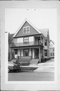 1532-34 E WINDSOR, a Front Gabled duplex, built in Milwaukee, Wisconsin in 1896.