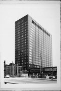 111 E WISCONSIN AVE, a Late-Modern bank/financial institution, built in Milwaukee, Wisconsin in 1962.